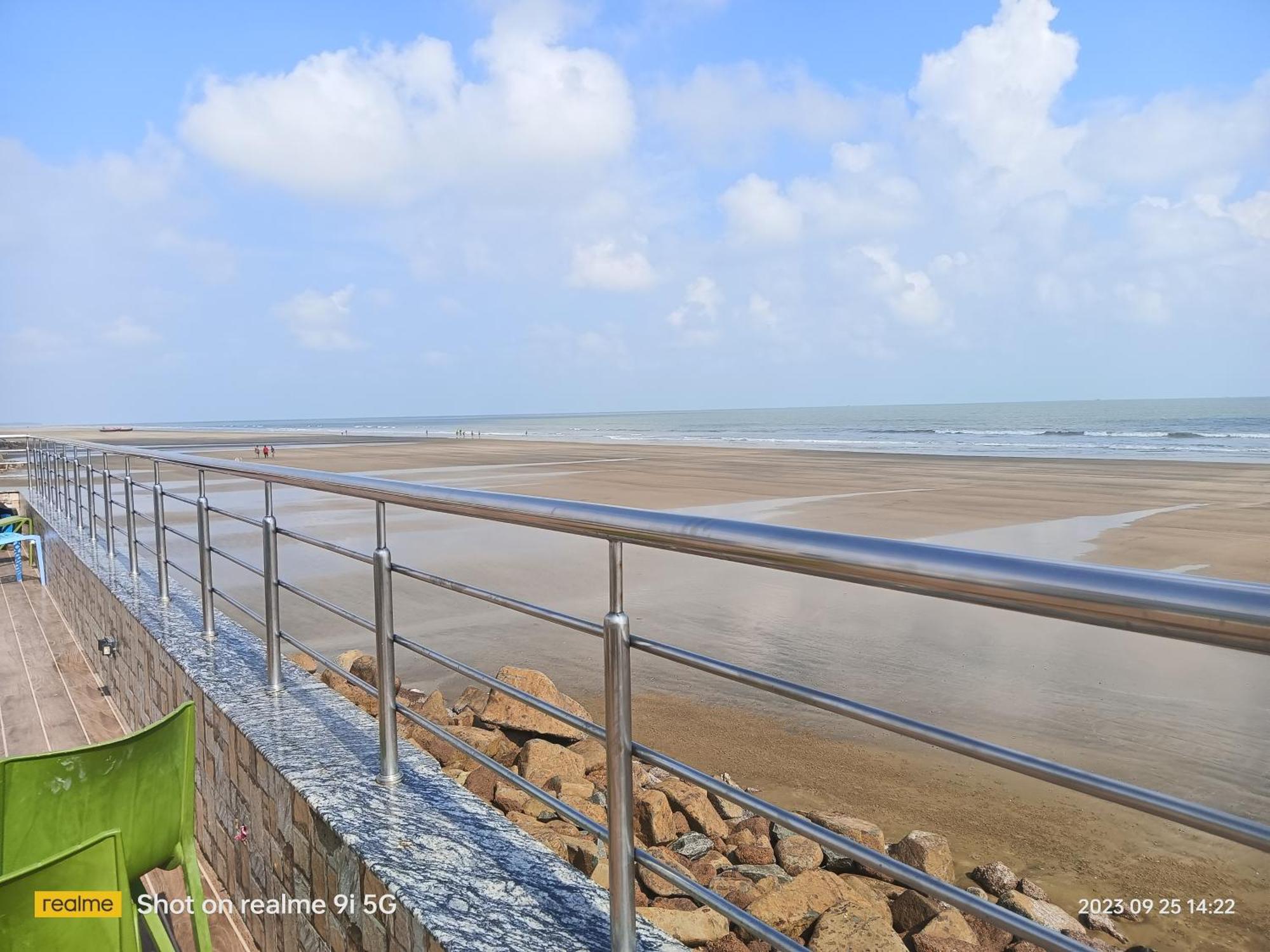Silver Sand Eco Resort !! Beachfront !! With Biggest Pool And Huge Open Area !! Ideal For Weddings !! Couple Friendly !! Мандармани Экстерьер фото